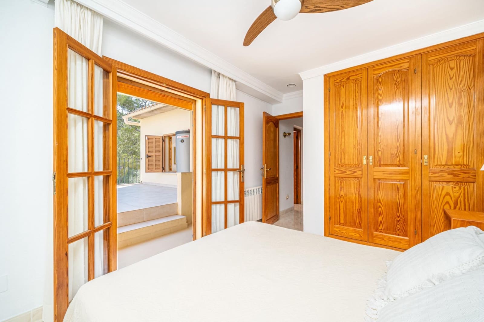 4 soveværelse Semi-Rækkehus til salg i Cas Catala med swimmingpool garage - € 1.090.000 (Ref: 9143102)