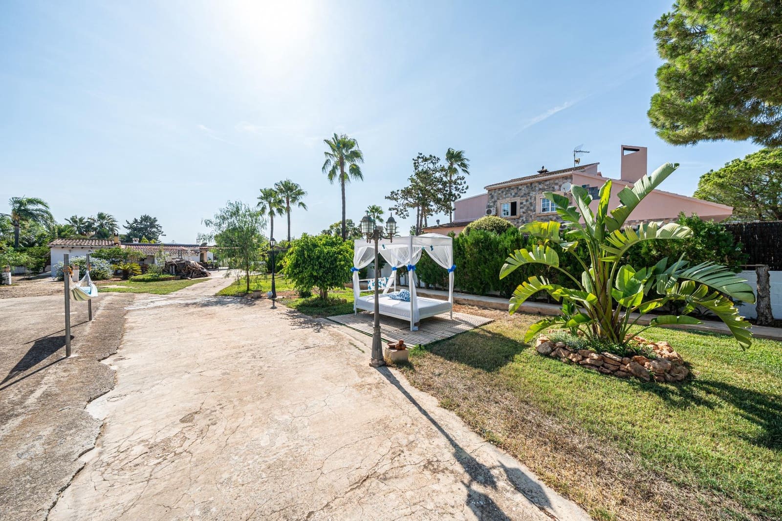 5 soverom Villa til salgs i Es Garrovers med garasje - € 799 999 (Ref: 9188619)