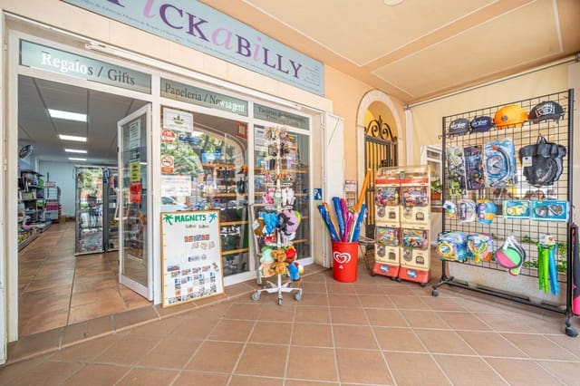 Commercieel te huur in El Toro / Port Adriano, Calvià - € 780 (Ref: 9197885)