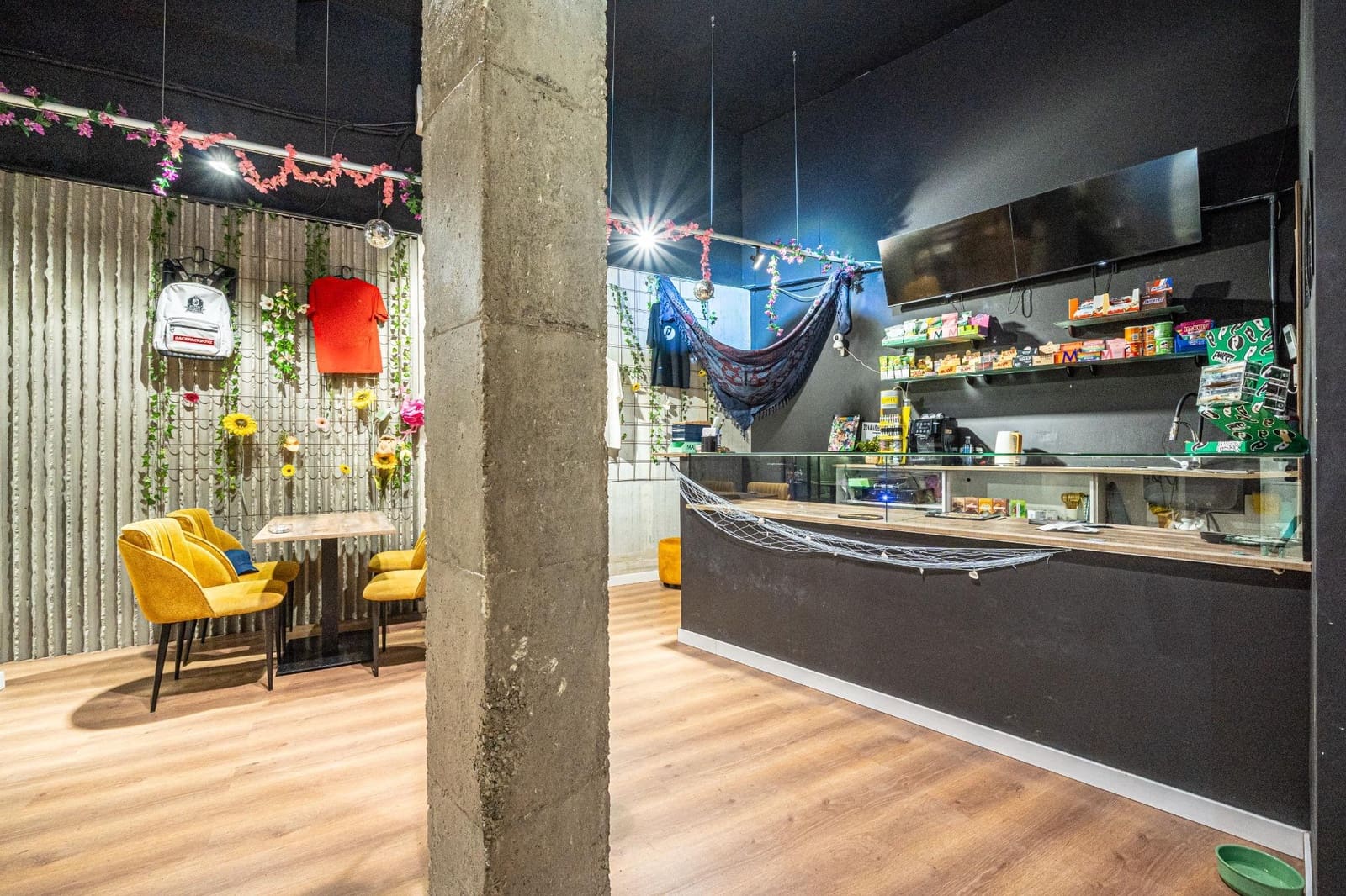 Commercieel te koop in Palma de Mallorca - € 169.900 (Ref: 9282363)