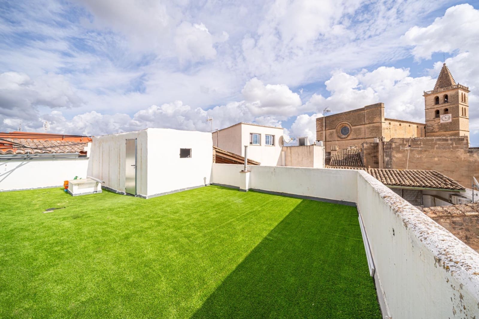 2 bedroom Flat for sale in Porreres - € 295,000 (Ref: 9317984)