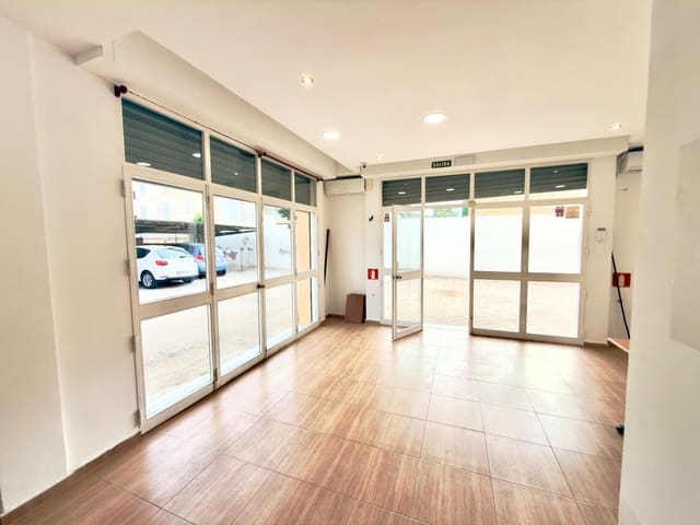 2 bedroom Commercial for rent in Santa Ponsa, Calvià - € 2,500 (Ref: 9341370)