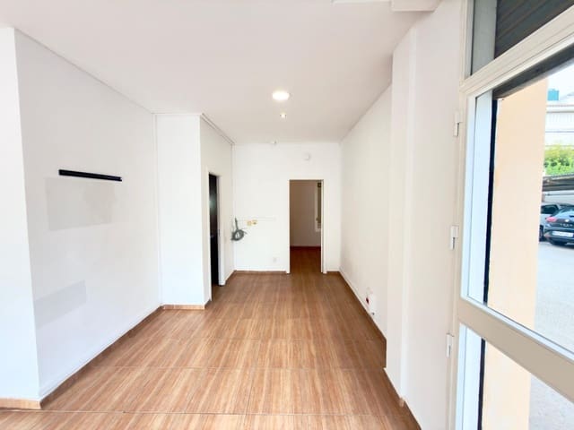 2 bedroom Commercial for rent in Santa Ponsa, Calvià - € 2,500 (Ref: 9341370)