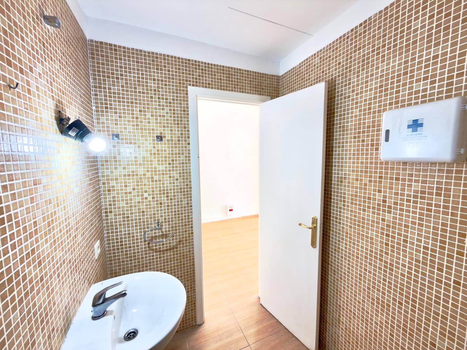 2 bedroom Commercial for rent in Santa Ponsa - € 2,500 (Ref: 9341370)