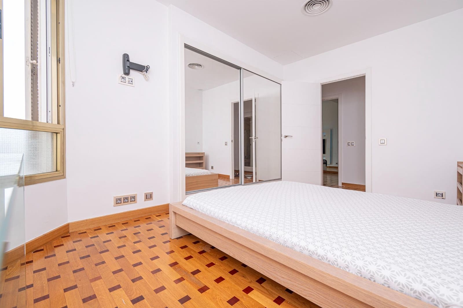 3 bedroom Apartment for sale in Palma de Mallorca with garage - € 1,375,000 (Ref: 9359416)