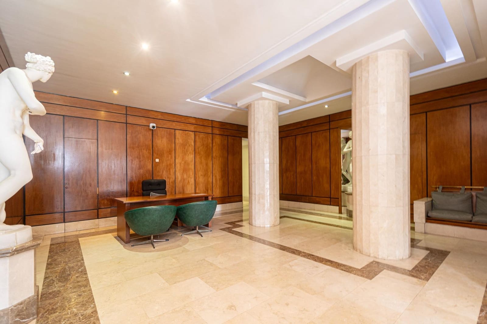 3 bedroom Apartment for sale in Palma de Mallorca with garage - € 1,375,000 (Ref: 9359416)