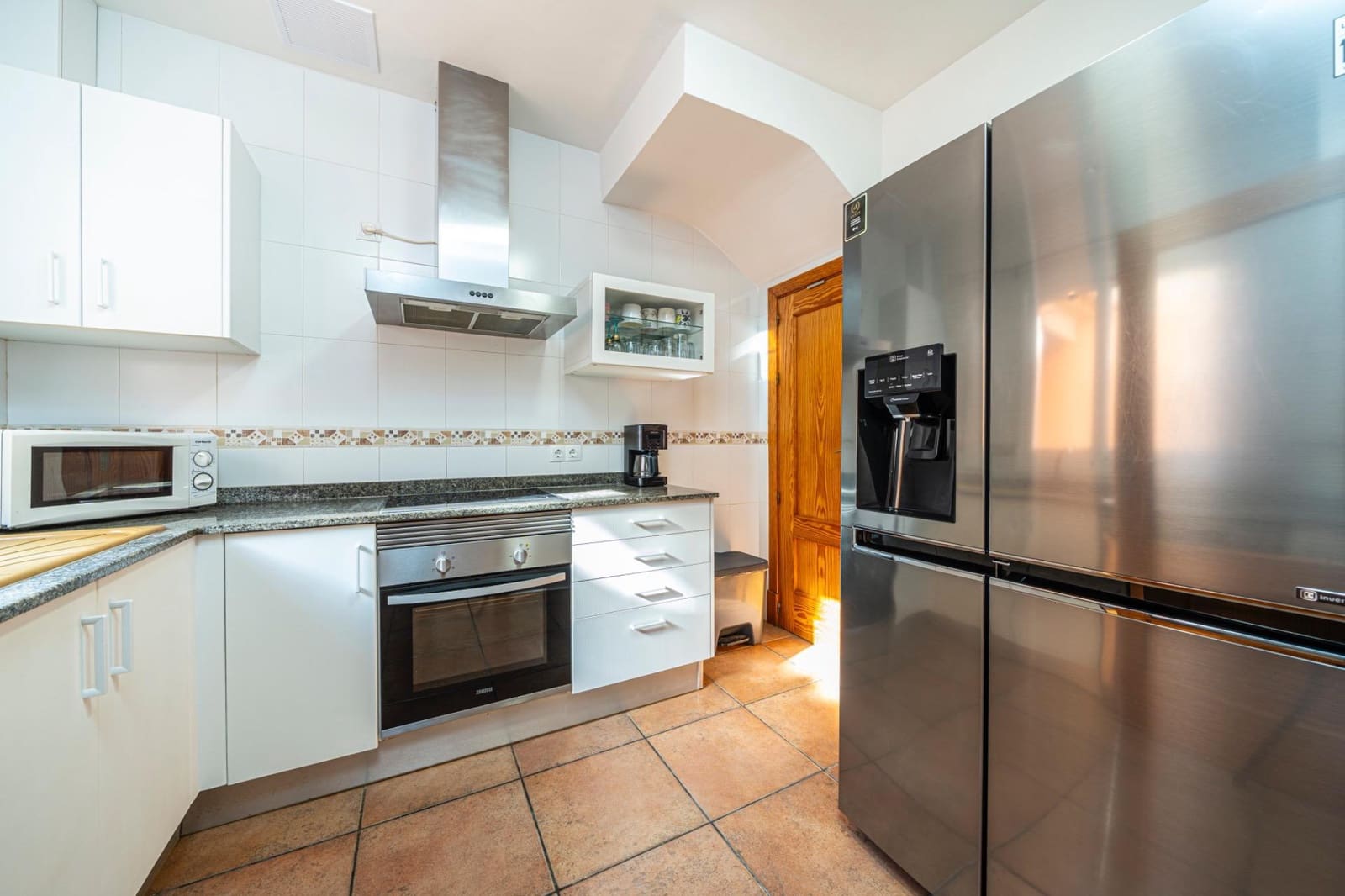 2 slaapkamer Rijtjeshuis te koop in Santanyi - € 375.000 (Ref: 9374589)