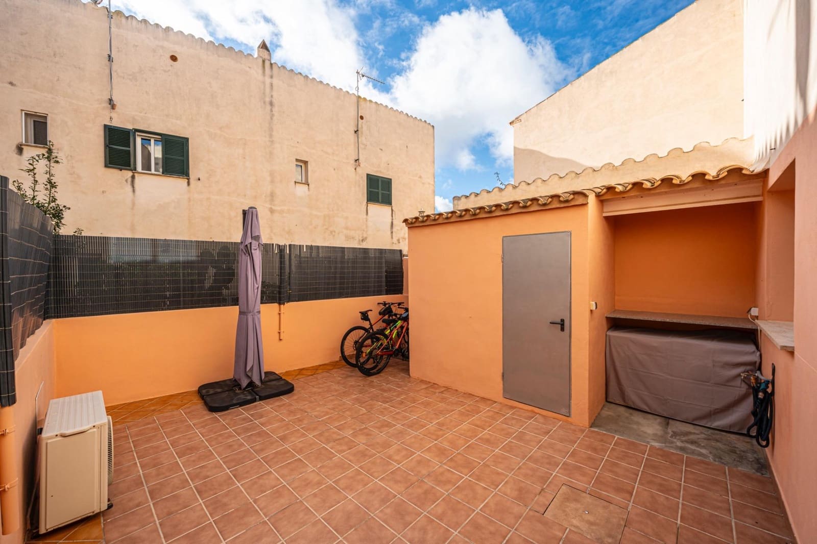 2 slaapkamer Rijtjeshuis te koop in Santanyi - € 375.000 (Ref: 9374589)