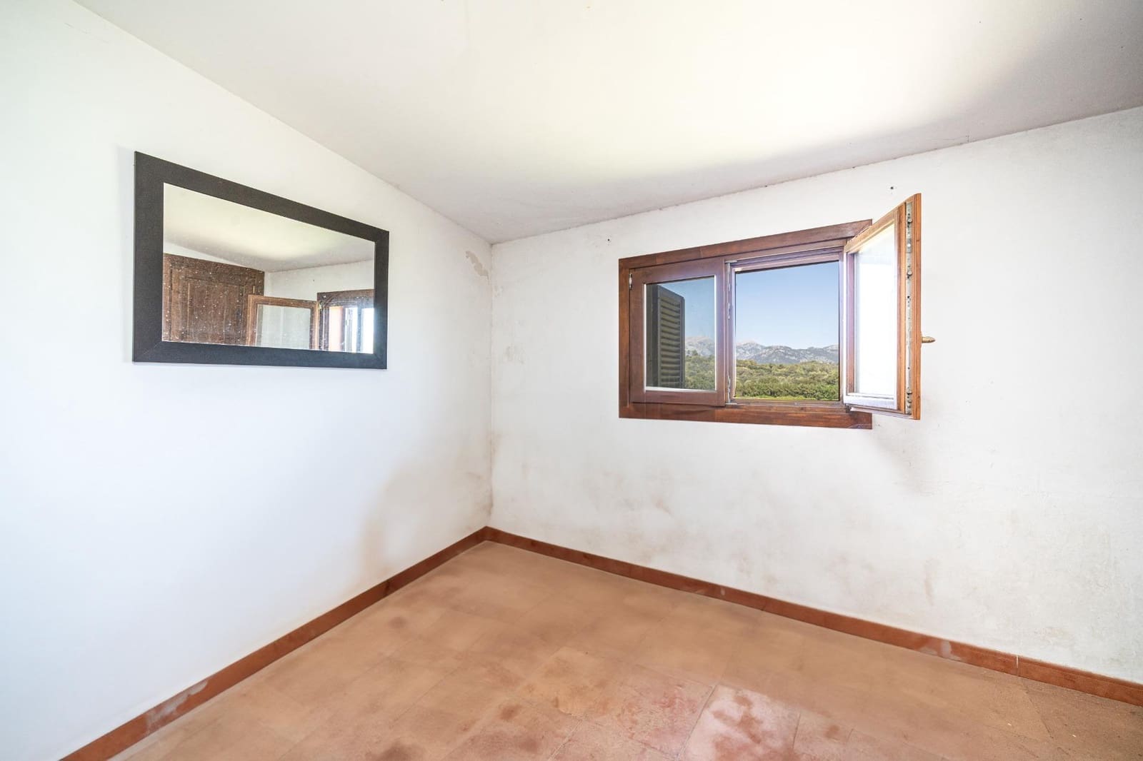 3 chambre Finca/Maison de Campagne à vendre à Buger avec garage - 525 000 € (Ref: 9374590)