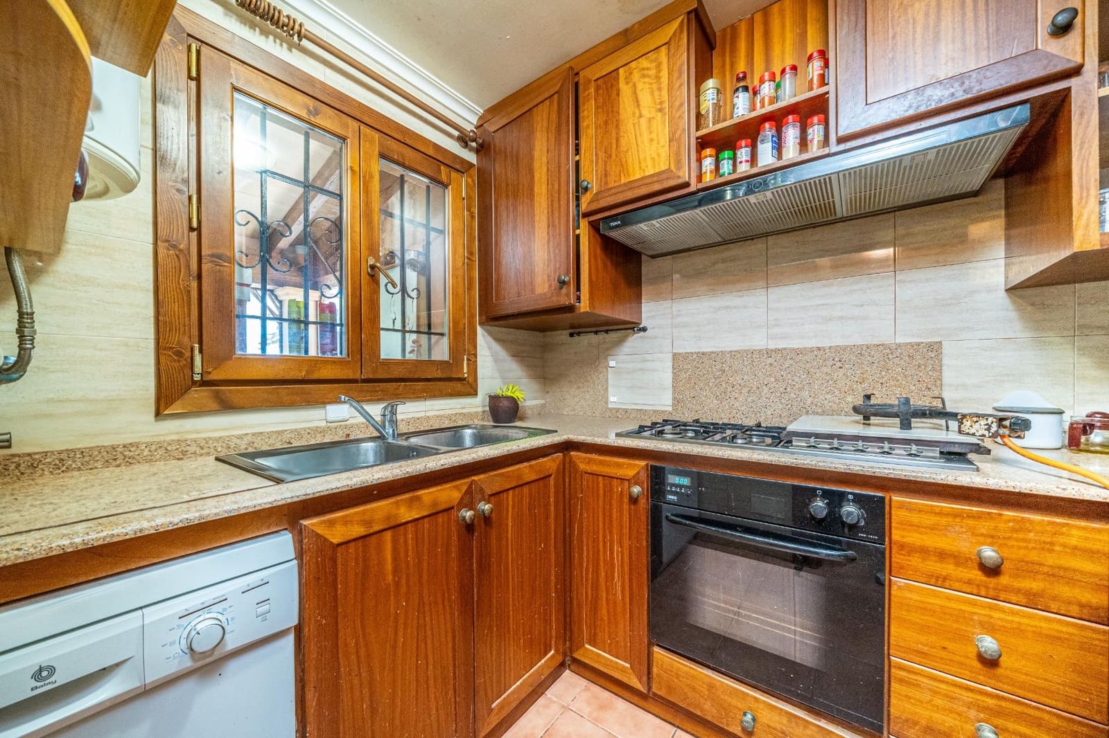 3 chambre Finca/Maison de Campagne à vendre à Buger avec garage - 525 000 € (Ref: 9374590)