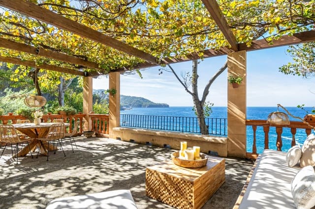 6 soveværelse Finca/Landehus til salg i Sóller med swimmingpool garage - € 13.500.000 (Ref: 9375214)