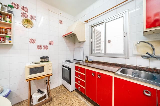 2 soveværelse Lejlighed til salg i Pere Garau, Palma de Mallorca - € 205.000 (Ref: 9385475)