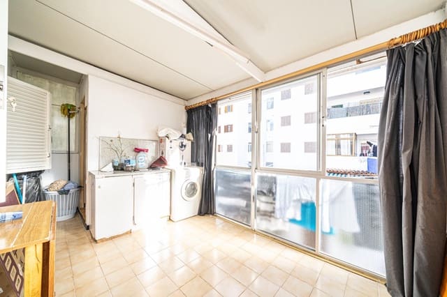 2 soveværelse Lejlighed til salg i Pere Garau, Palma de Mallorca - € 205.000 (Ref: 9385475)