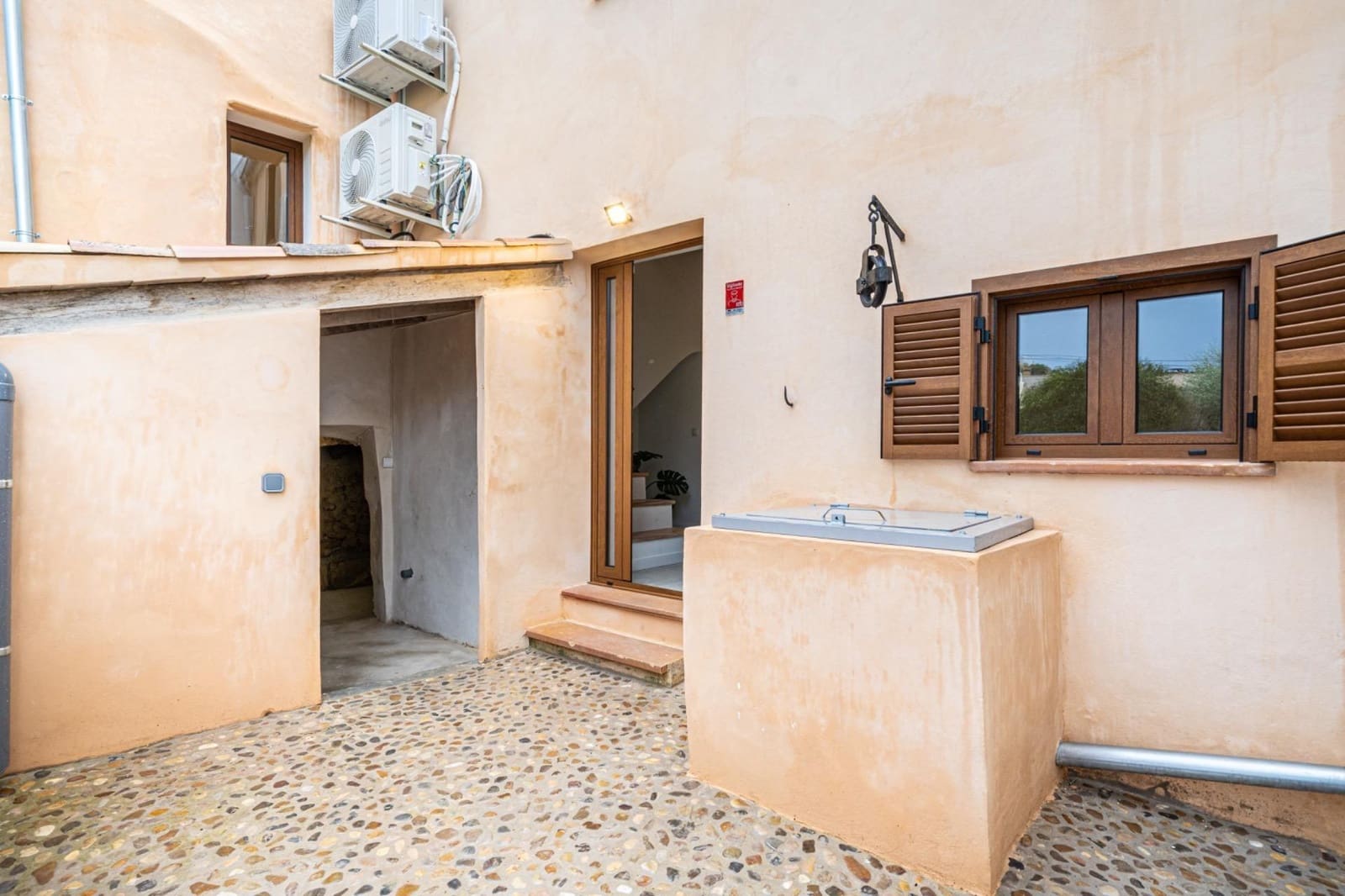 4 bedroom Townhouse for sale in Capdepera - € 669,000 (Ref: 9391098)