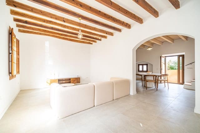4 slaapkamer Huis te koop in Capdepera - € 599.000 (Ref: 9391098)