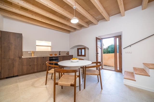 4 slaapkamer Huis te koop in Capdepera - € 599.000 (Ref: 9391098)