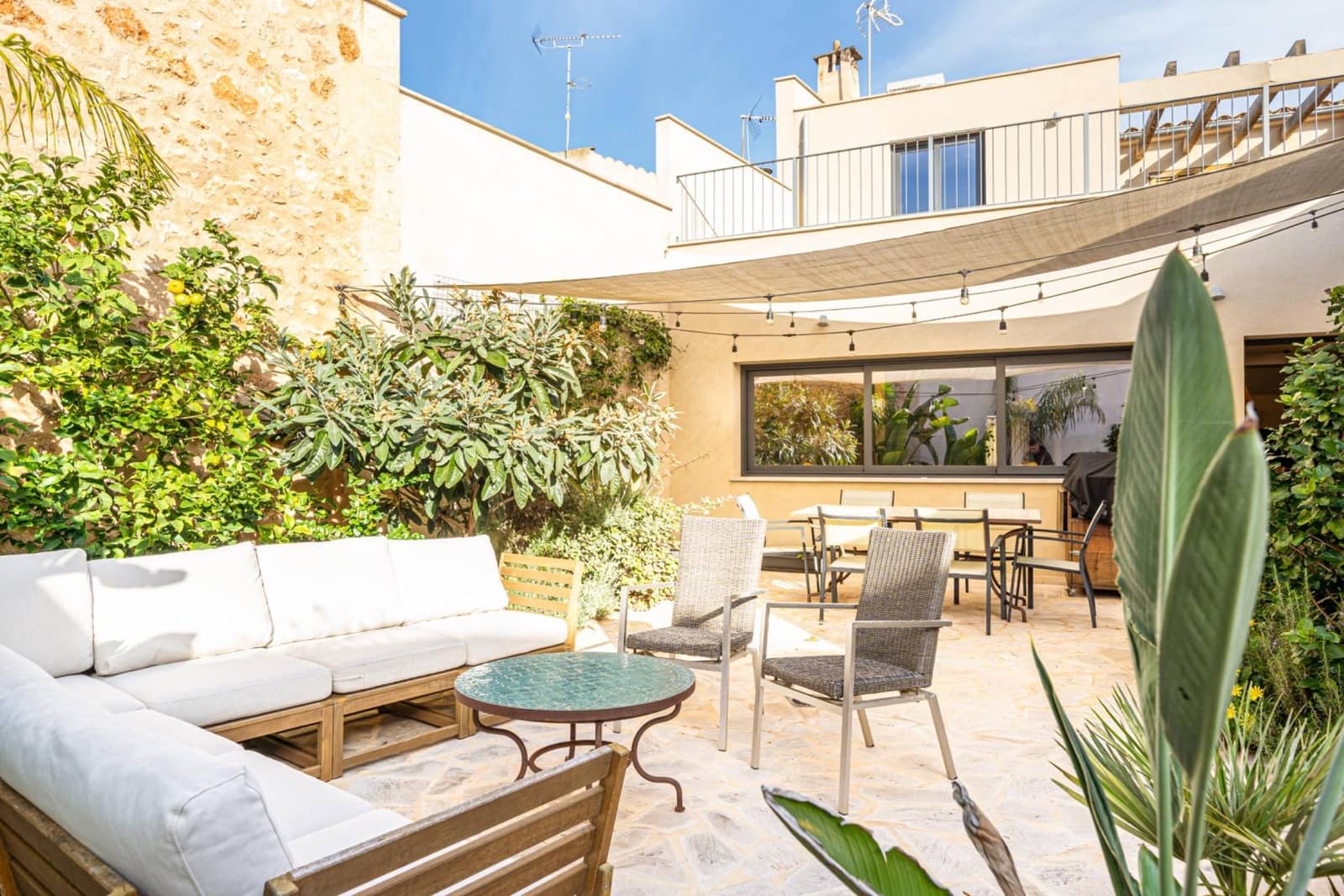 4 bedroom Townhouse for sale in Campos with pool - € 699,000 (Ref: 9431007)