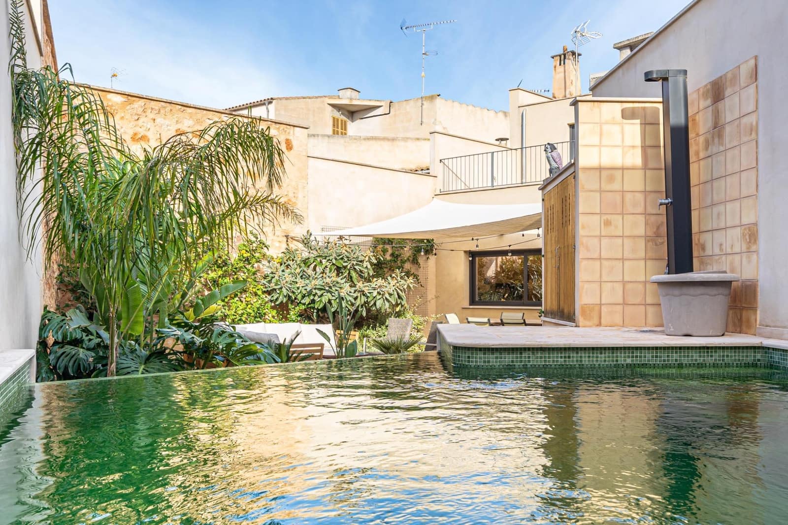 4 bedroom Townhouse for sale in Campos with pool - € 699,000 (Ref: 9431007)