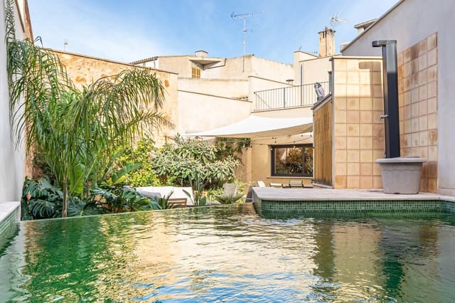 4 soveværelse Byhus til salg i Campos med swimmingpool - € 699.000 (Ref: 9431007)