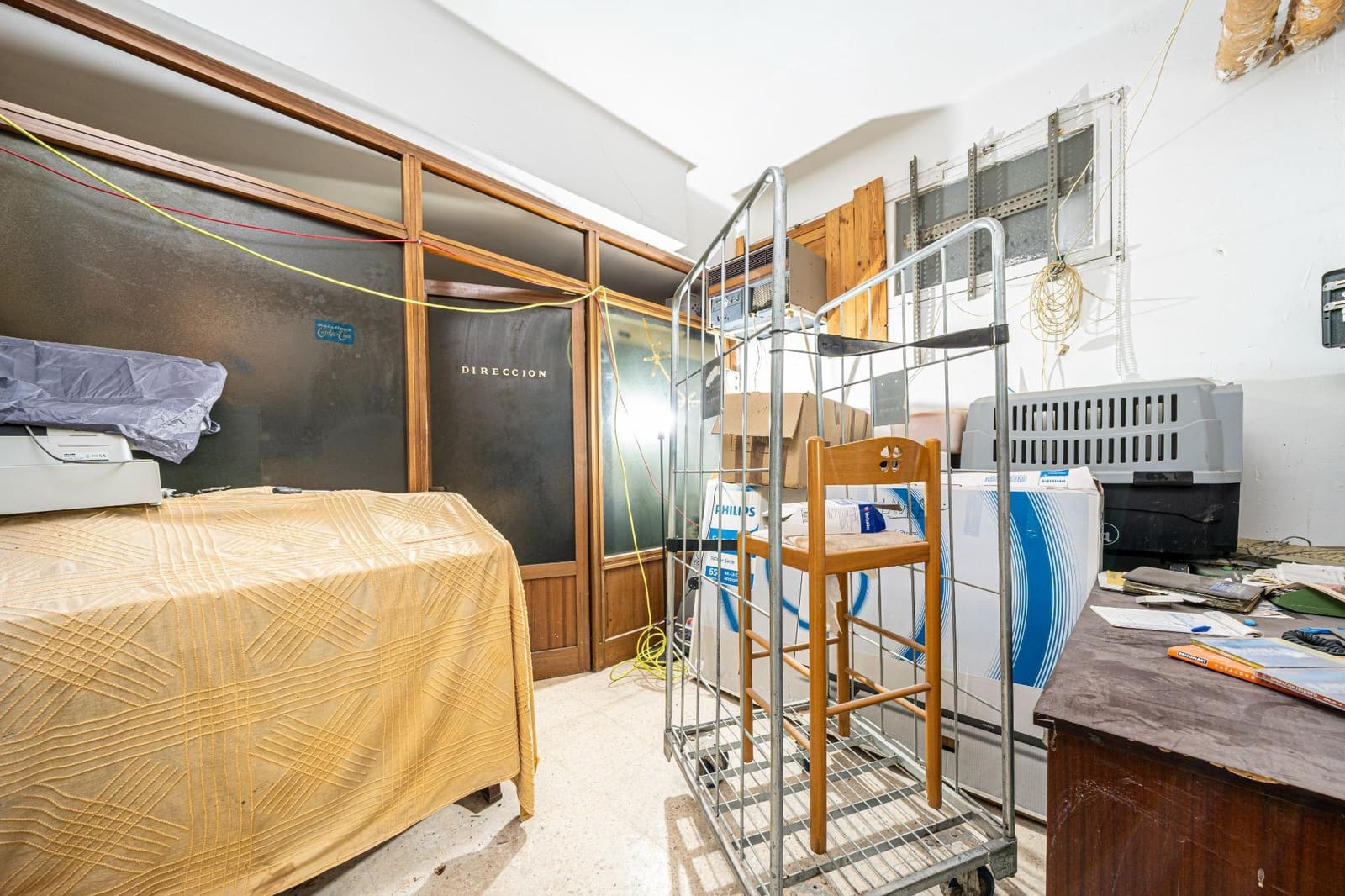 Commercial for sale in Santa Ponsa - € 299,000 (Ref: 9437571)