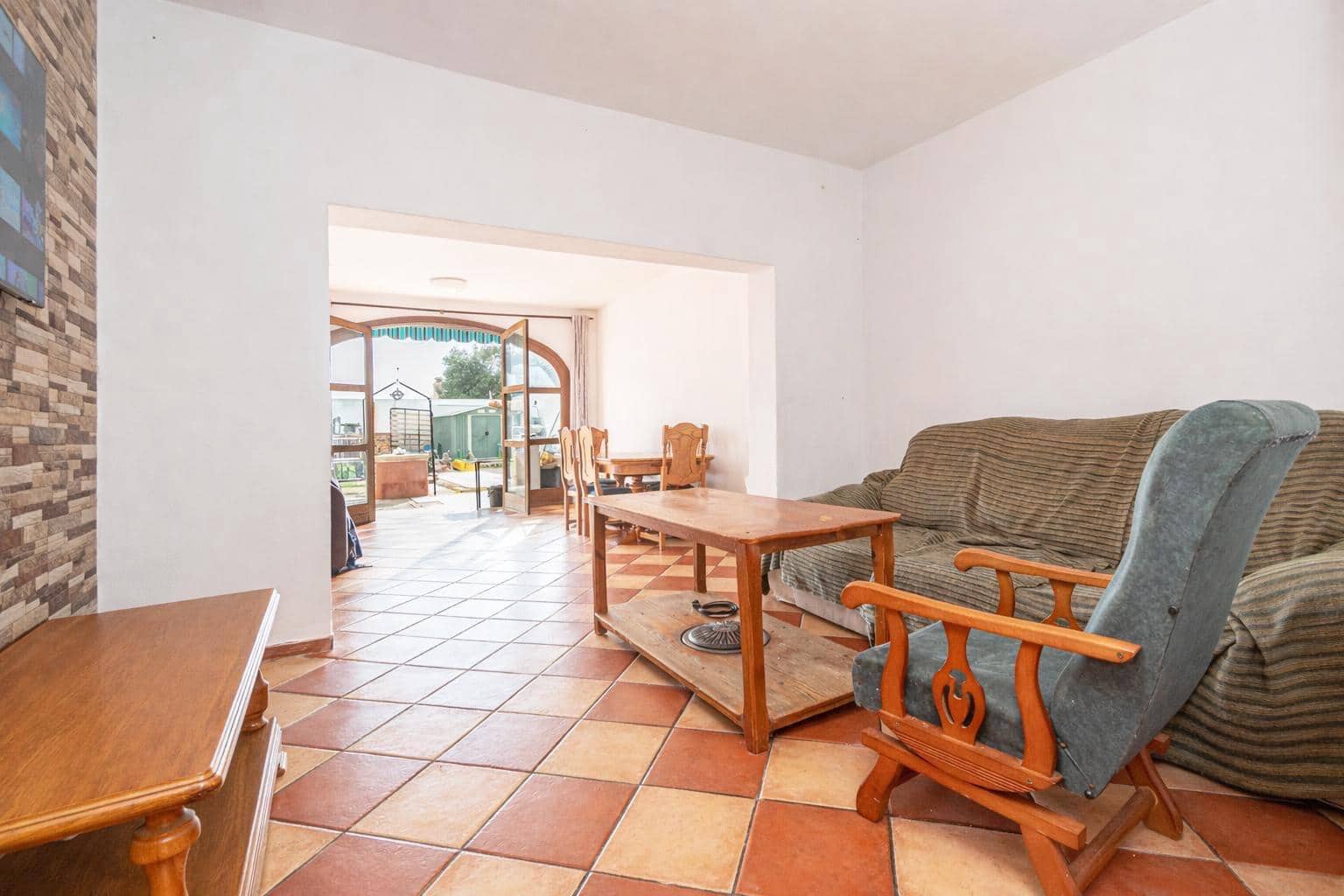 3 bedroom Villa for sale in Palma de Mallorca with garage - € 685,000 (Ref: 9474291)