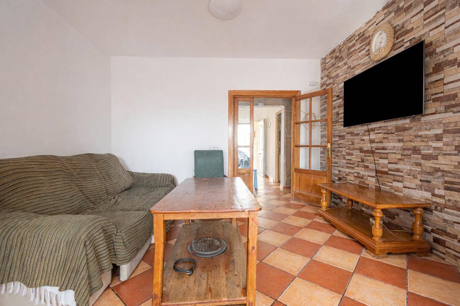 3 bedroom Villa for sale in Palma de Mallorca with garage - € 685,000 (Ref: 9474291)