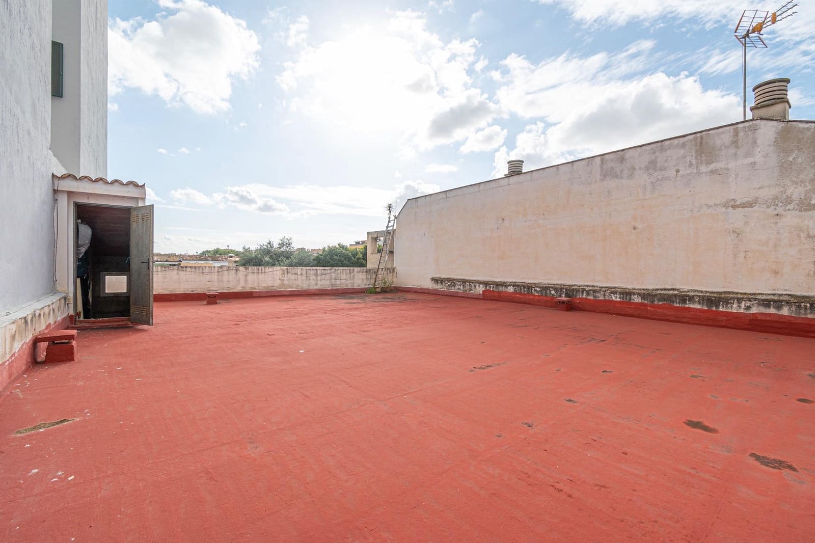 3 bedroom Villa for sale in Palma de Mallorca with garage - € 685,000 (Ref: 9474291)