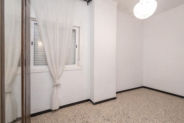 Casa de 5 habitaciones en Lloseta en venta - 380.000 € (Ref: 9481285)