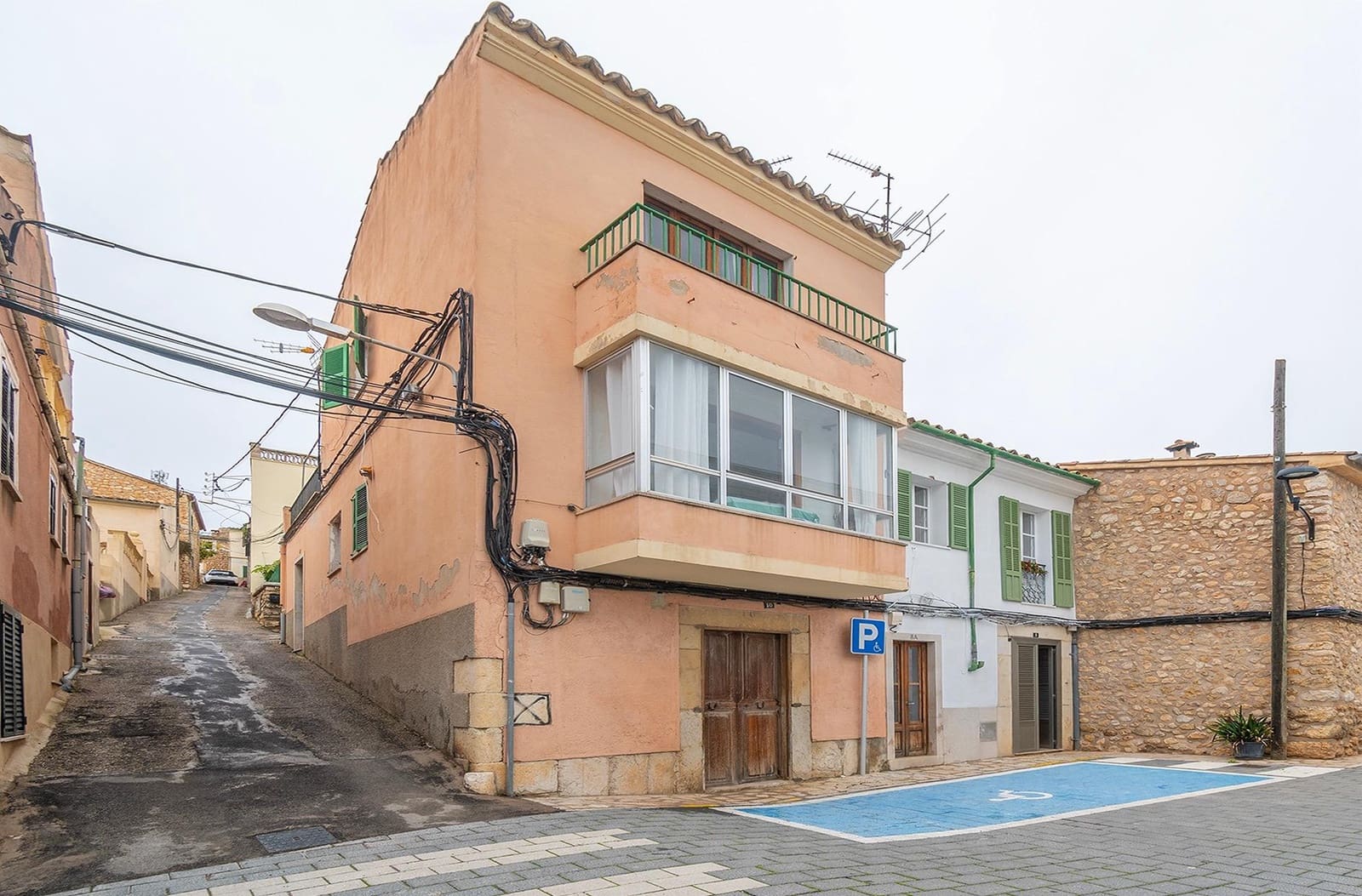 Casa de 5 habitaciones en Lloseta en venta - 380.000 € (Ref: 9481285)