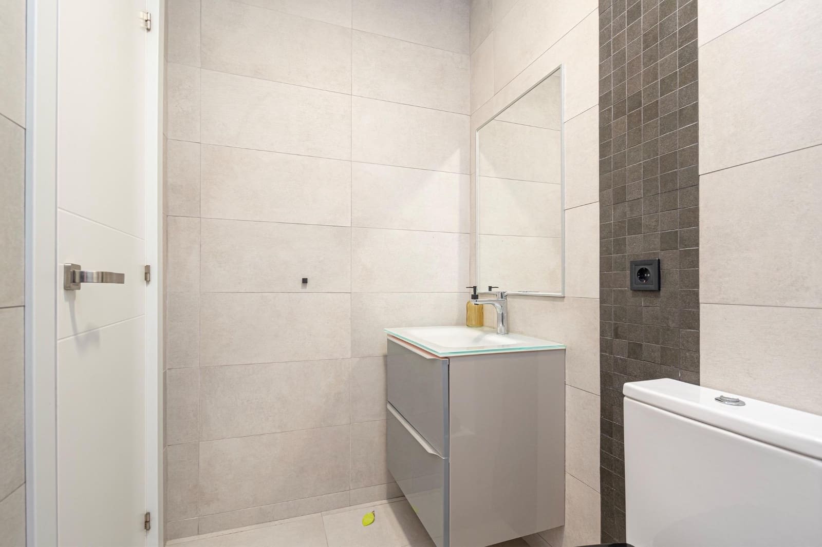 2 sypialnia Penthouse na sprzedaż w Palmanova z garażem - 549 000 € (Ref: 9497540)