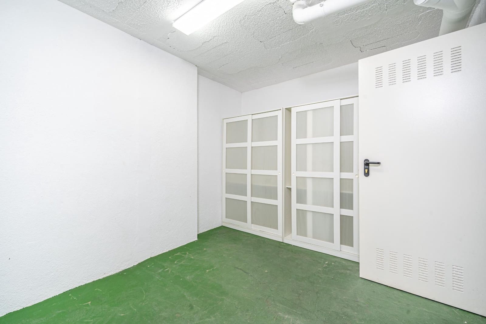 Garage for sale in El Toro / Port Adriano - € 35,000 (Ref: 9543922)