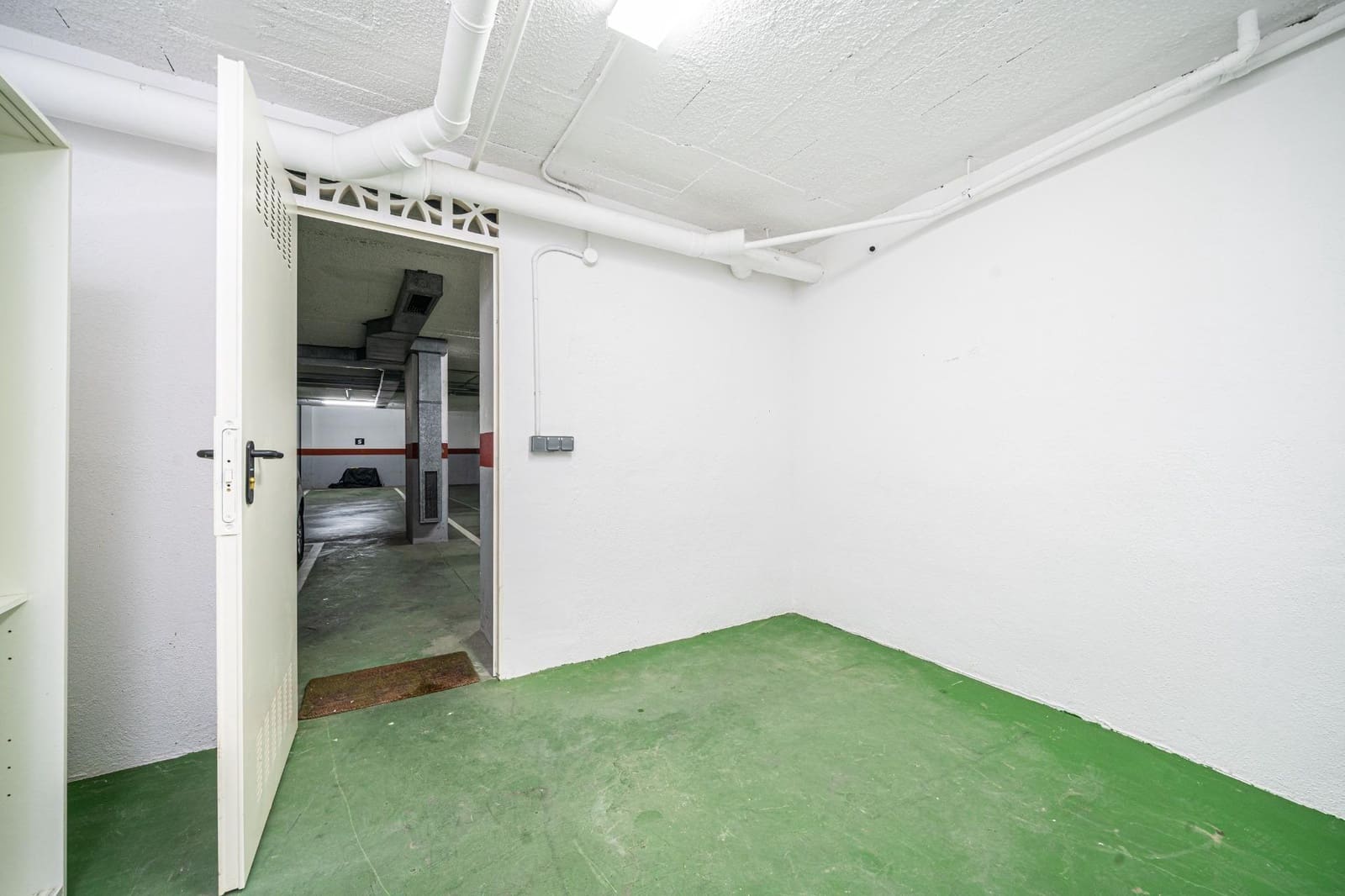 Garage for sale in El Toro / Port Adriano - € 35,000 (Ref: 9543922)