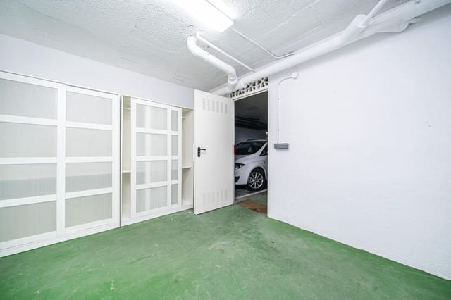 Autotalli myytävänä paikassa El Toro / Port Adriano, Calvià - 35 000 € (Ref: 9543922)