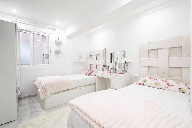 2 quarto Apartamento para venda em Palma de Mallorca - 250 000 € (Ref: 9551871)