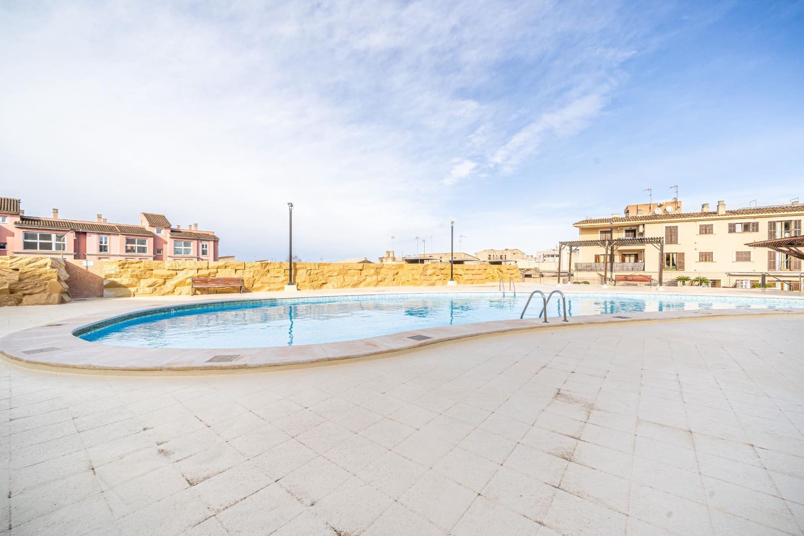 2 makuuhuone Asunto myytävänä paikassa Manacor mukana uima-altaan - 299 000 € (Ref: 9571369)