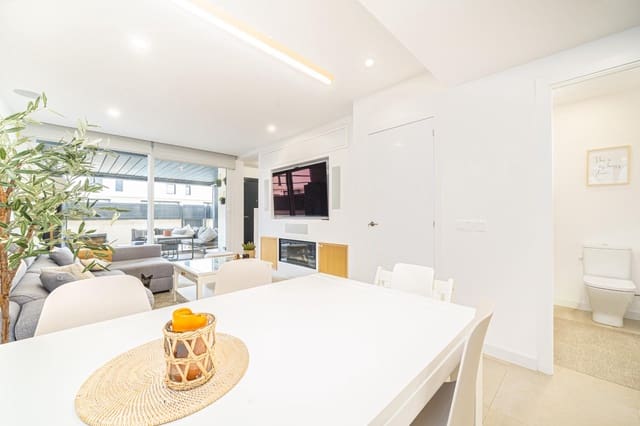 3 chambre Villa/Maison Mitoyenne à vendre à El Pont d'Inca / Es Pont d'Inca, Marratxí avec piscine garage - 699 000 € (Ref: 9574775)