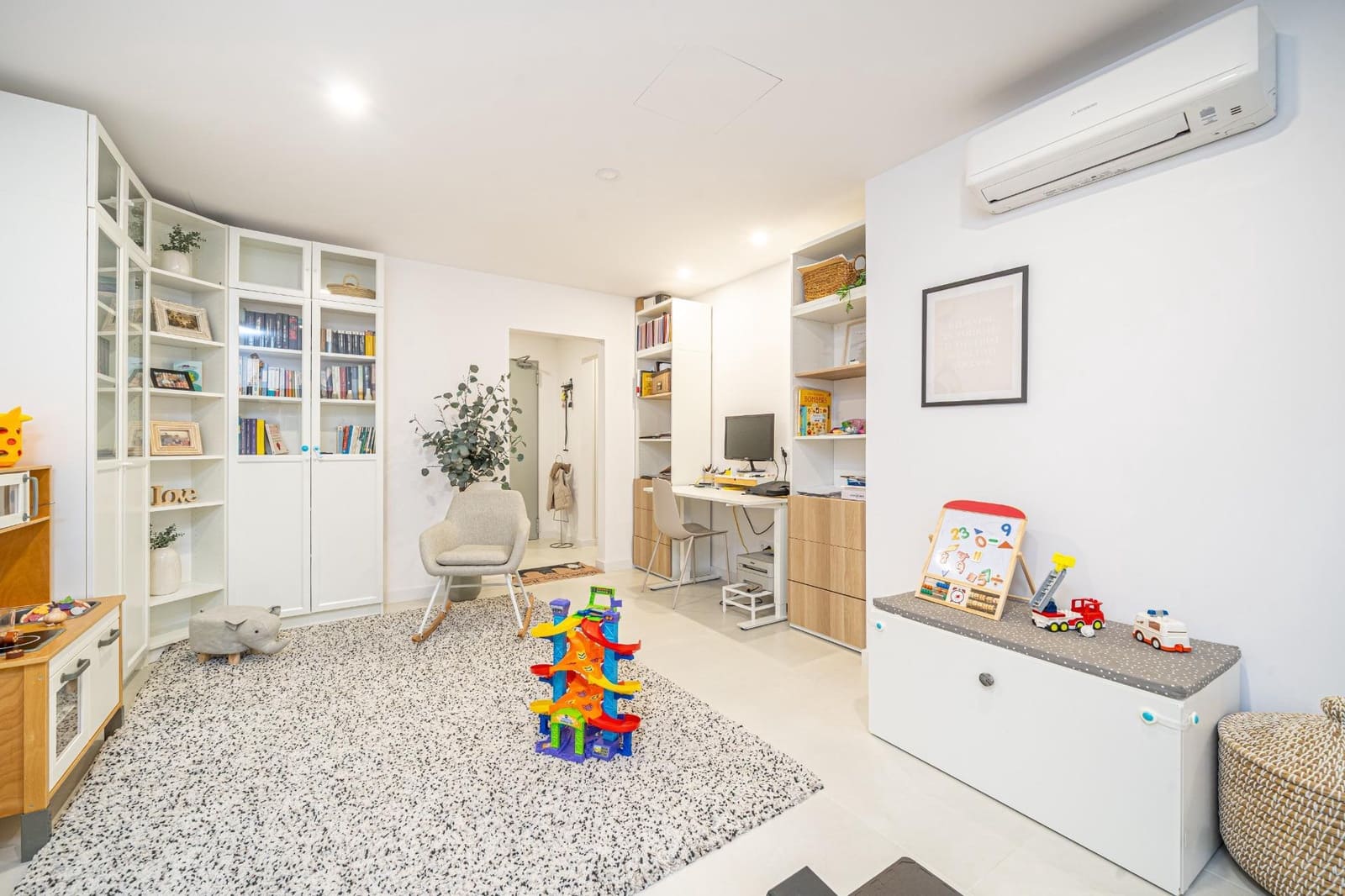 3 bedroom Terraced Villa for sale in El Pont d'Inca / Es Pont d'Inca with pool garage - € 699,000 (Ref: 9574775)