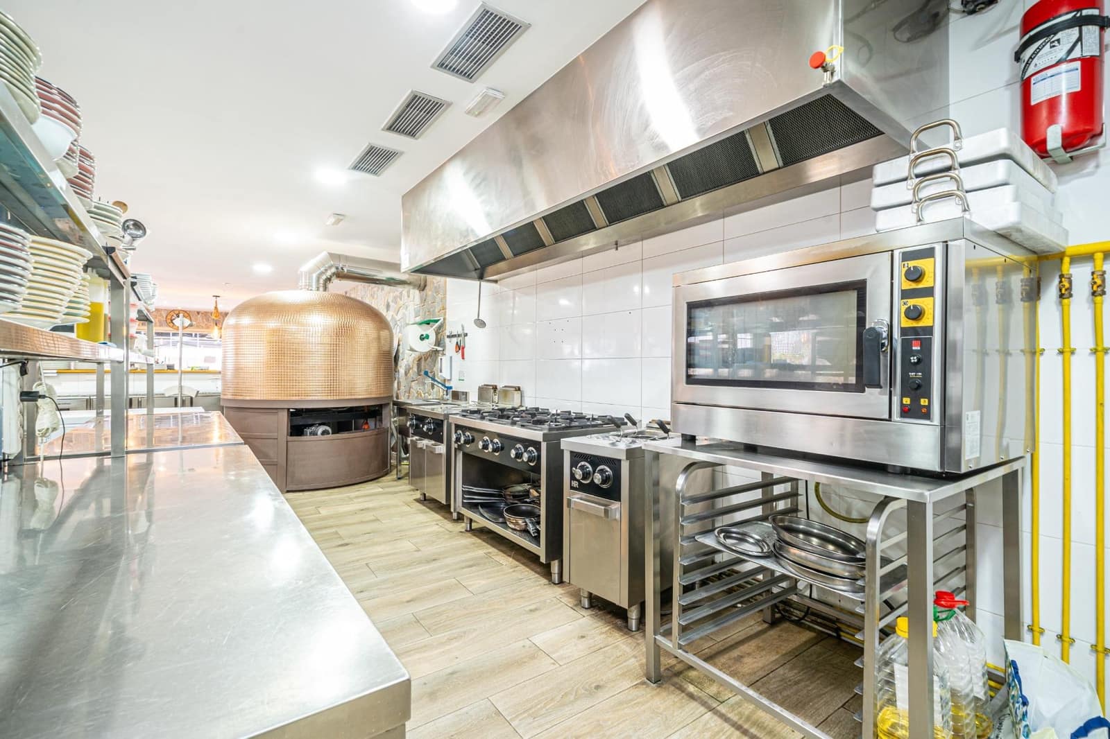 Commercial for sale in Santa Ponsa - € 2,000,000 (Ref: 9608218)