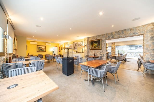 Kommersiell till salu i Santa Ponsa, Calvià - 2 000 000 € (Ref: 9608218)