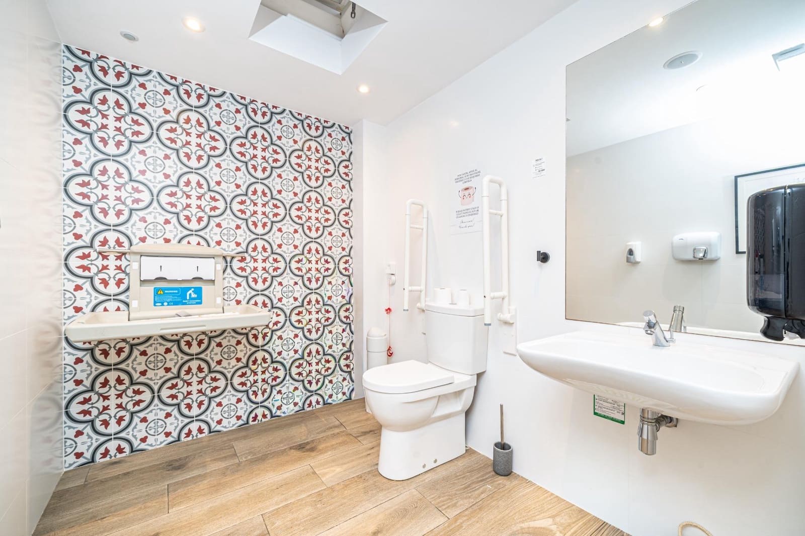 Commerciale in vendita in Santa Ponsa - 2.000.000 € (Rif: 9608218)