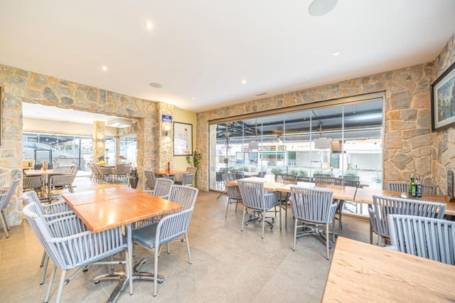 Kommersiell till salu i Santa Ponsa, Calvià - 2 000 000 € (Ref: 9608218)