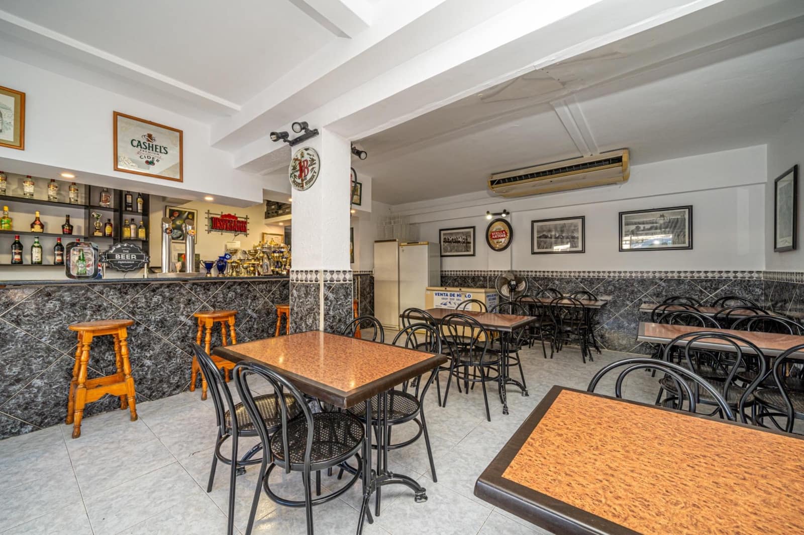 Business for sale in Magalluf - € 30,000 (Ref: 9619478)