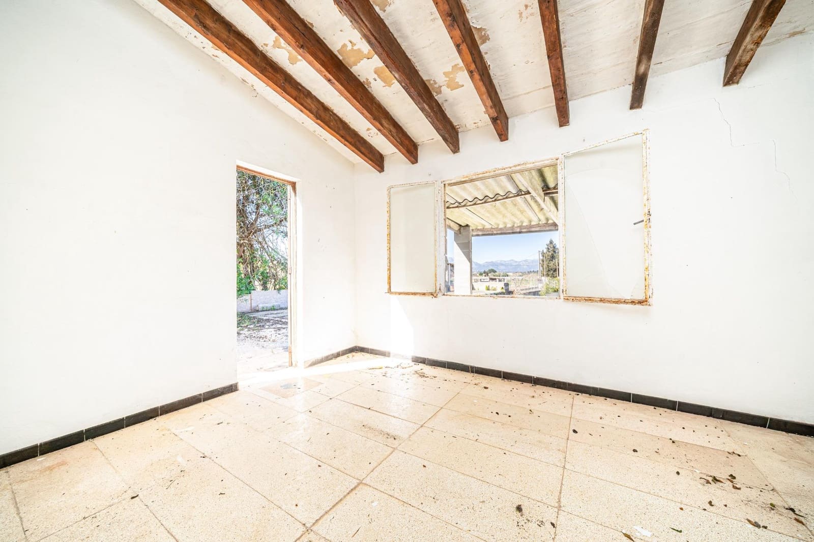 Finca/Country House for sale in Muro - € 219,000 (Ref: 9637769)