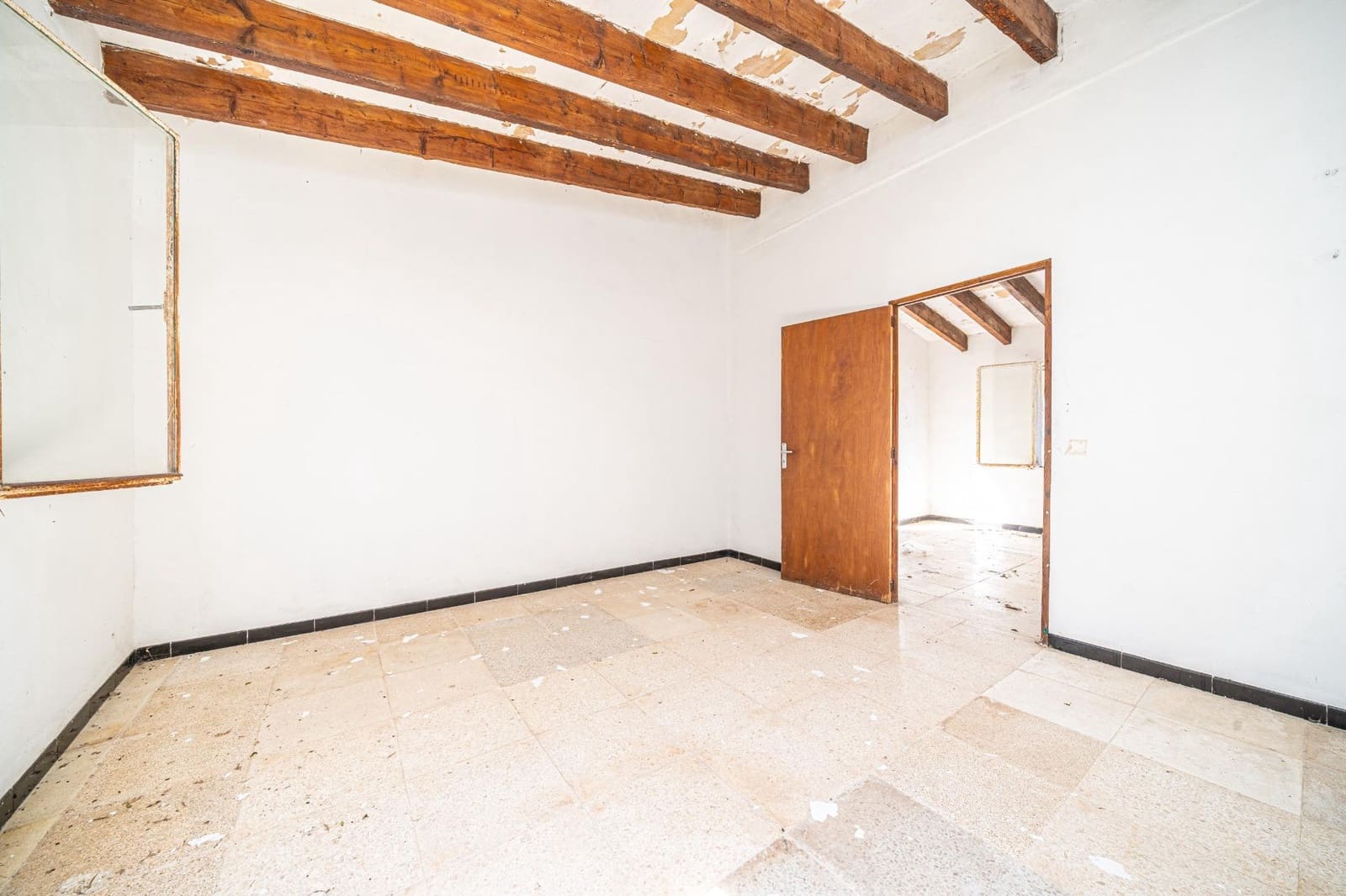 Finca/Country House for sale in Muro - € 219,000 (Ref: 9637769)