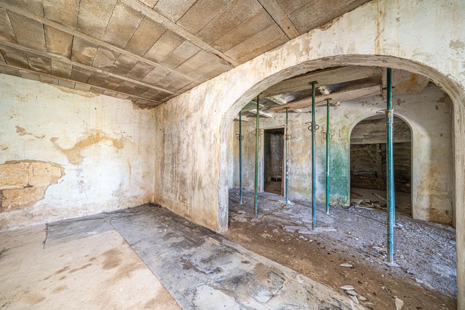 Finca/Country House for sale in Muro - € 219,000 (Ref: 9637769)