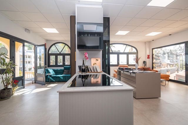 Comercial para venda em Peguera / Paguera, Calvià com garagem - 399 000 € (Ref: 9648360)