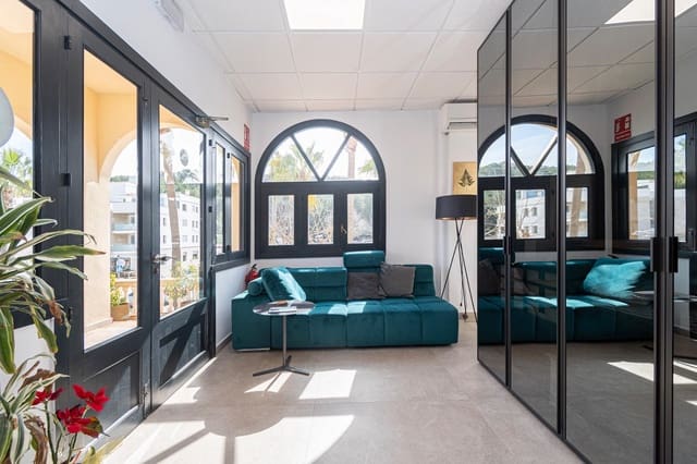 Comercial para venda em Peguera / Paguera, Calvià com garagem - 399 000 € (Ref: 9648360)