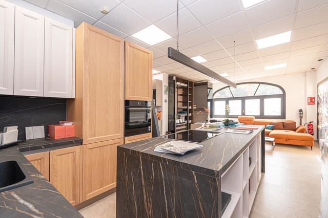 Comercial para venda em Peguera / Paguera, Calvià com garagem - 399 000 € (Ref: 9648360)