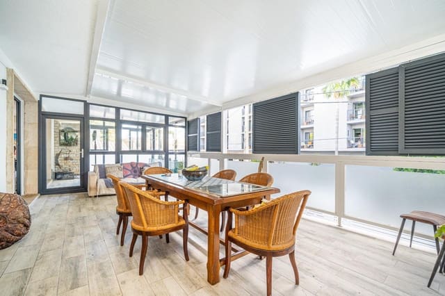 4 soveværelse Villa til salg i Palma de Mallorca med swimmingpool - € 1.280.000 (Ref: 9659571)