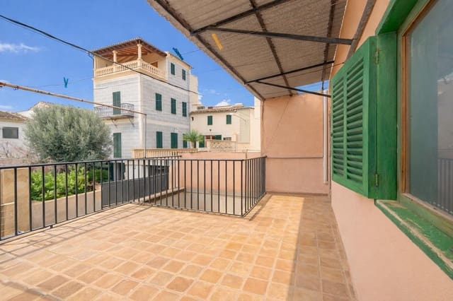 Casa de 5 habitaciones en Lloseta en venta - 369.000 € (Ref: 9659572)